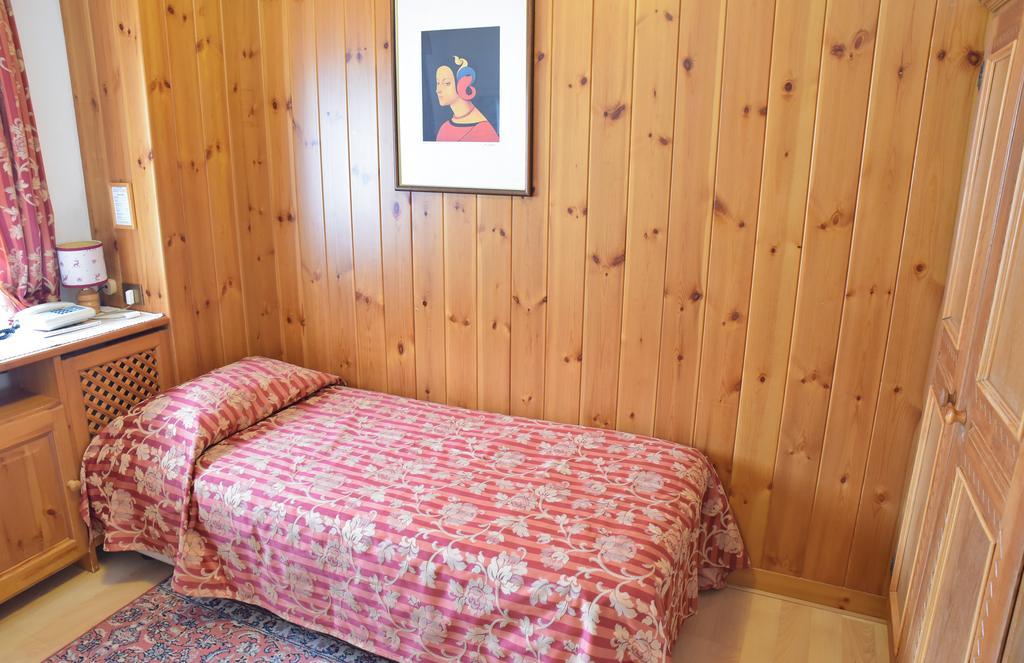 Hotel Regina Cortina d'Ampezzo Kamer foto