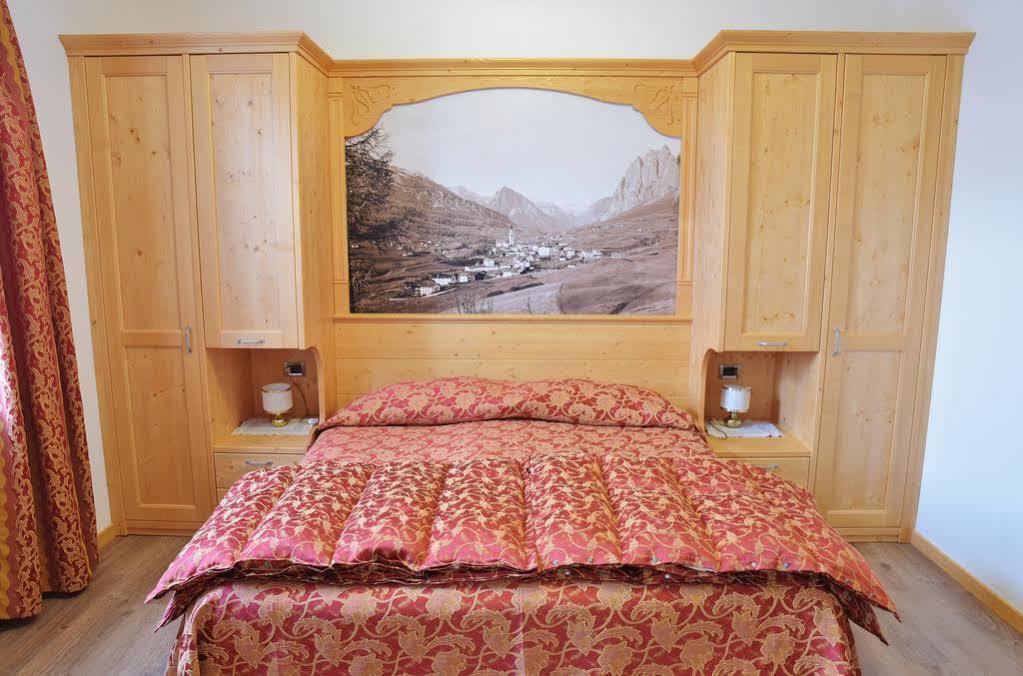 Hotel Regina Cortina d'Ampezzo Buitenkant foto