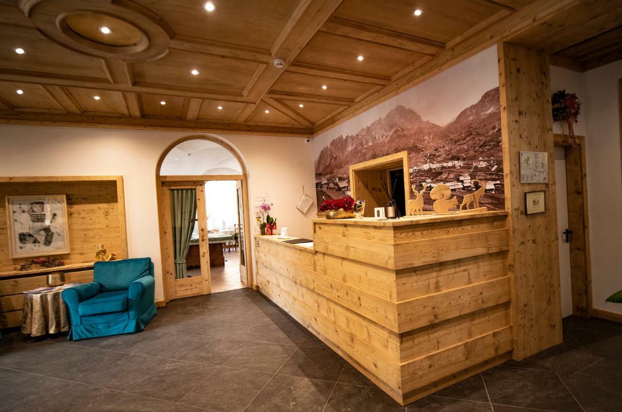 Hotel Regina Cortina d'Ampezzo Buitenkant foto